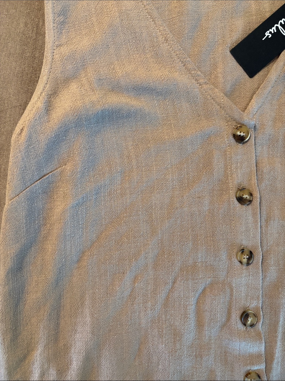 Lulu's Lightweight Tan Button-Front V-Neck Tank - Picture 3 of 5
